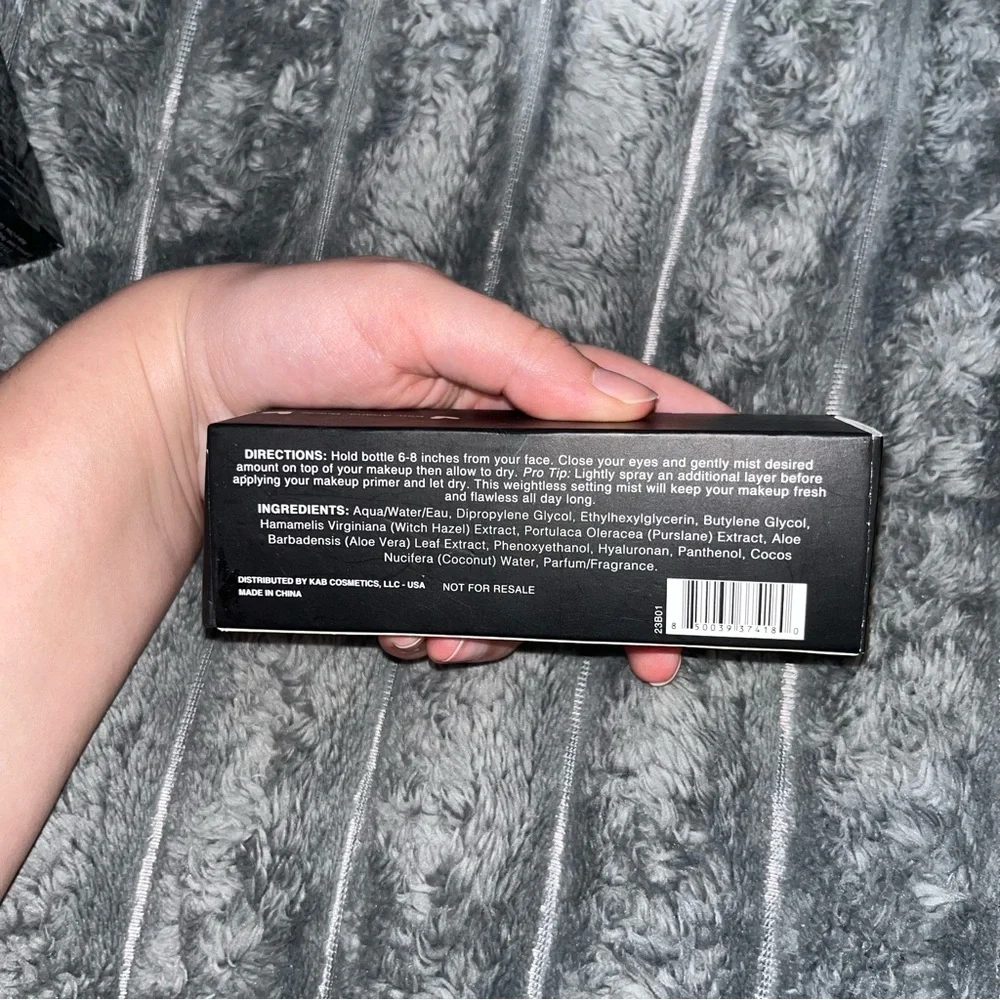 Makeup Bundle - Picture 6 of 10